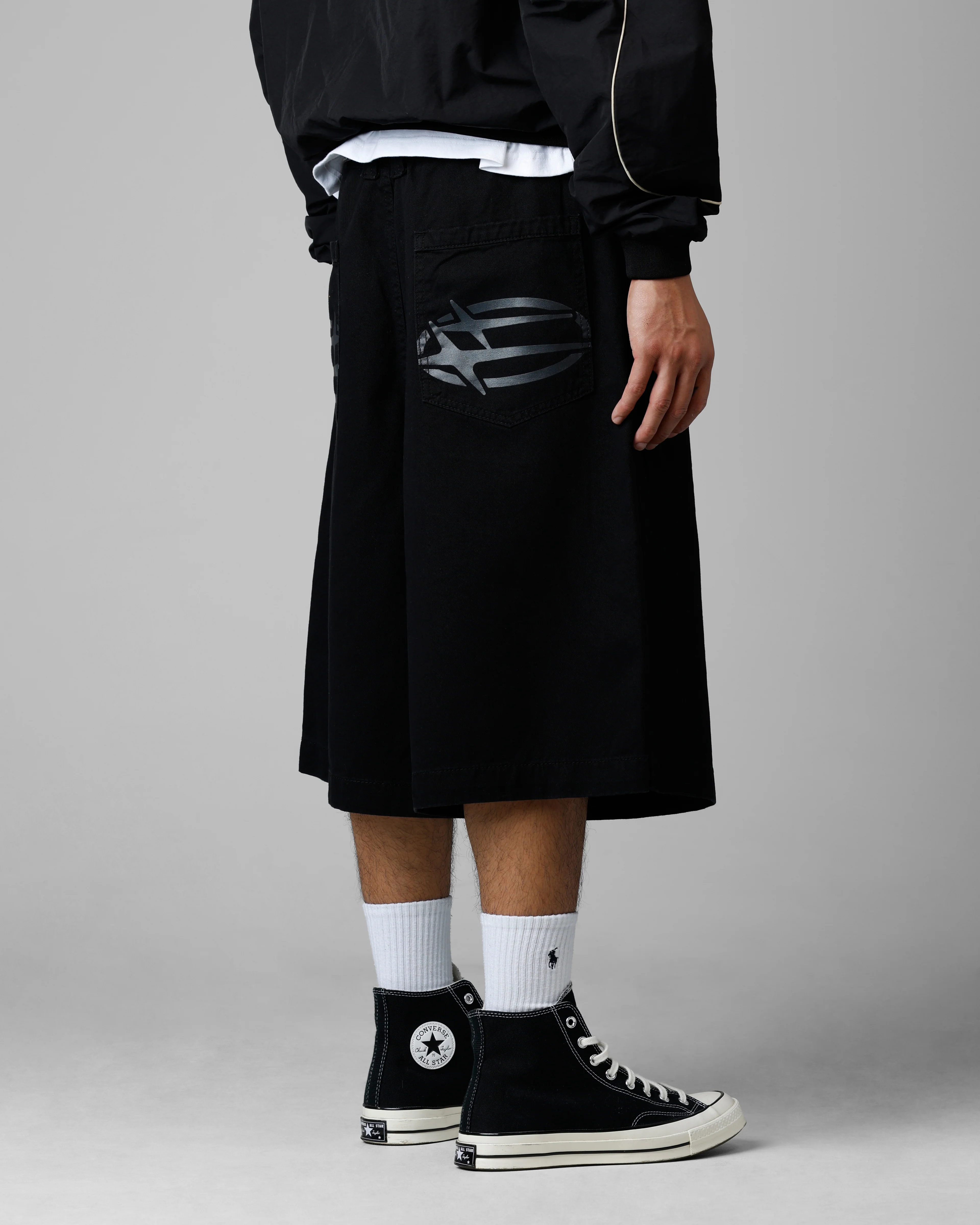 3 Quarter Shorts Black - Image 2
