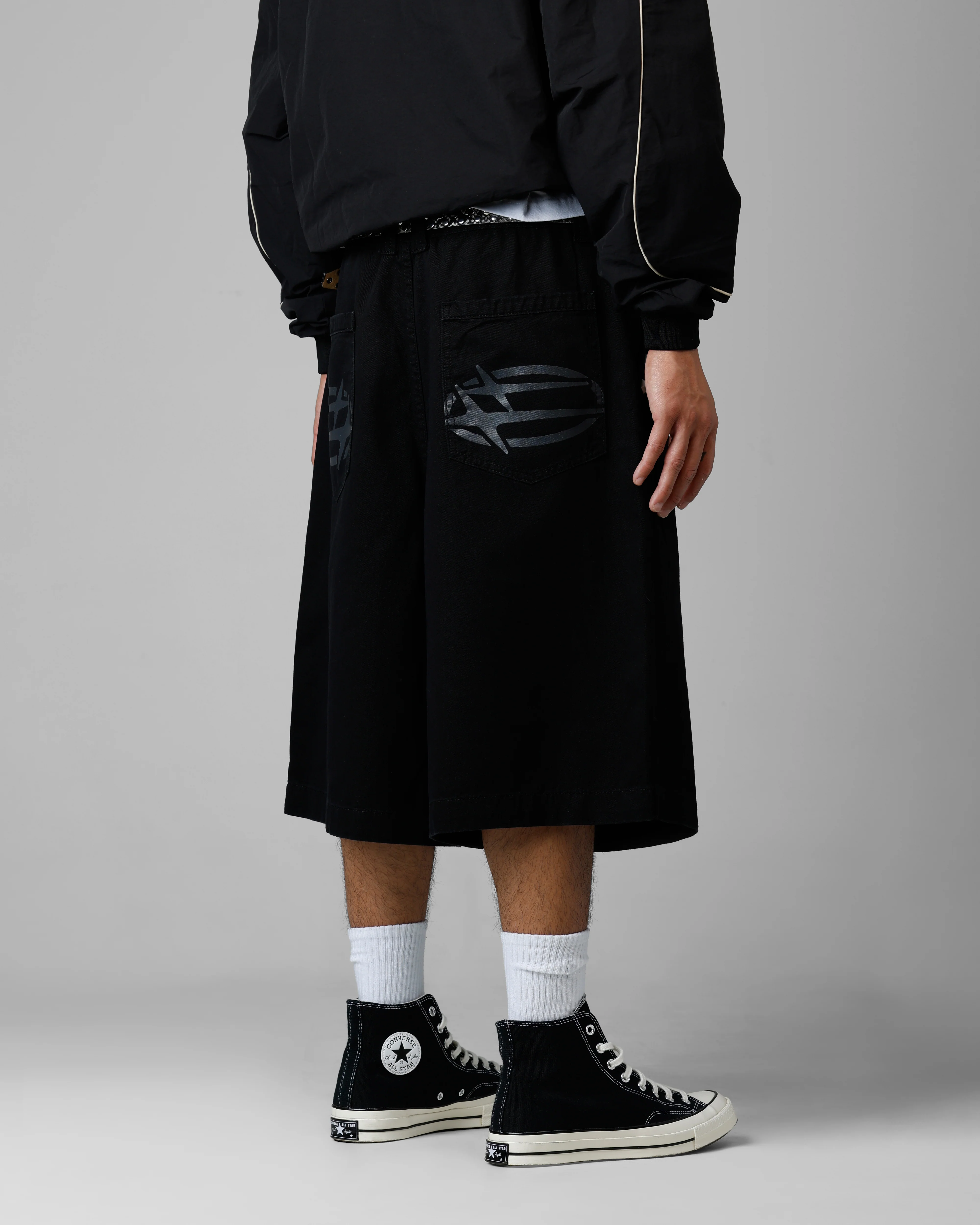 3 Quarter Shorts Black - Image 3