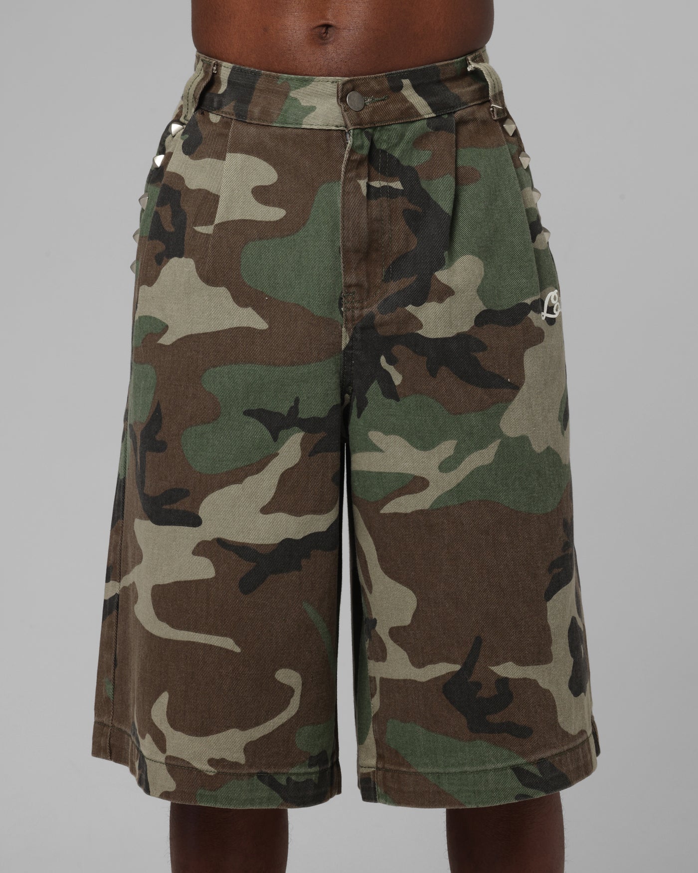Loiter 3 Quarter Shorts Woodland Camo - Image 7