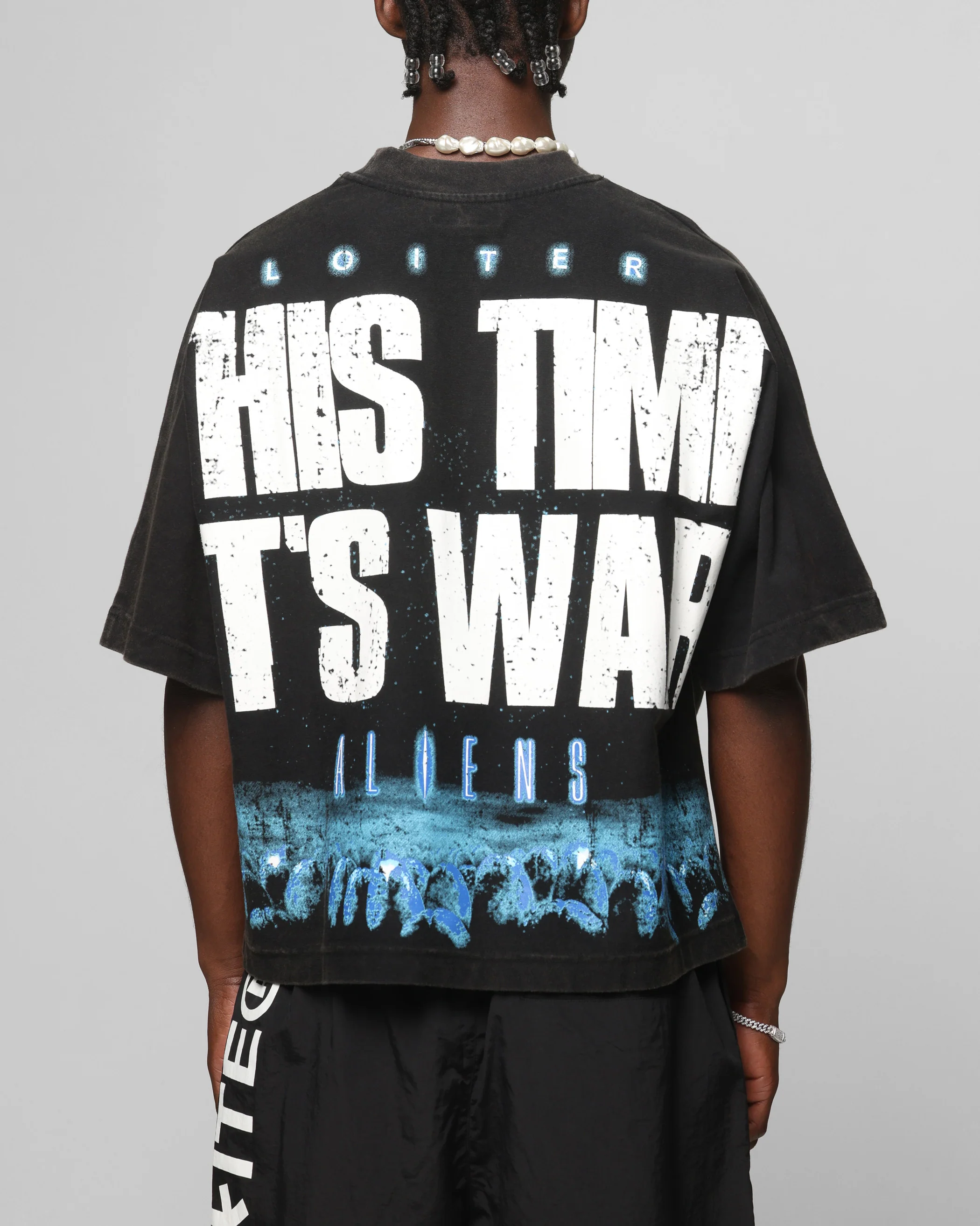 Loiter Alien It's War Boxy T-Shirt Washed Black - Image 2
