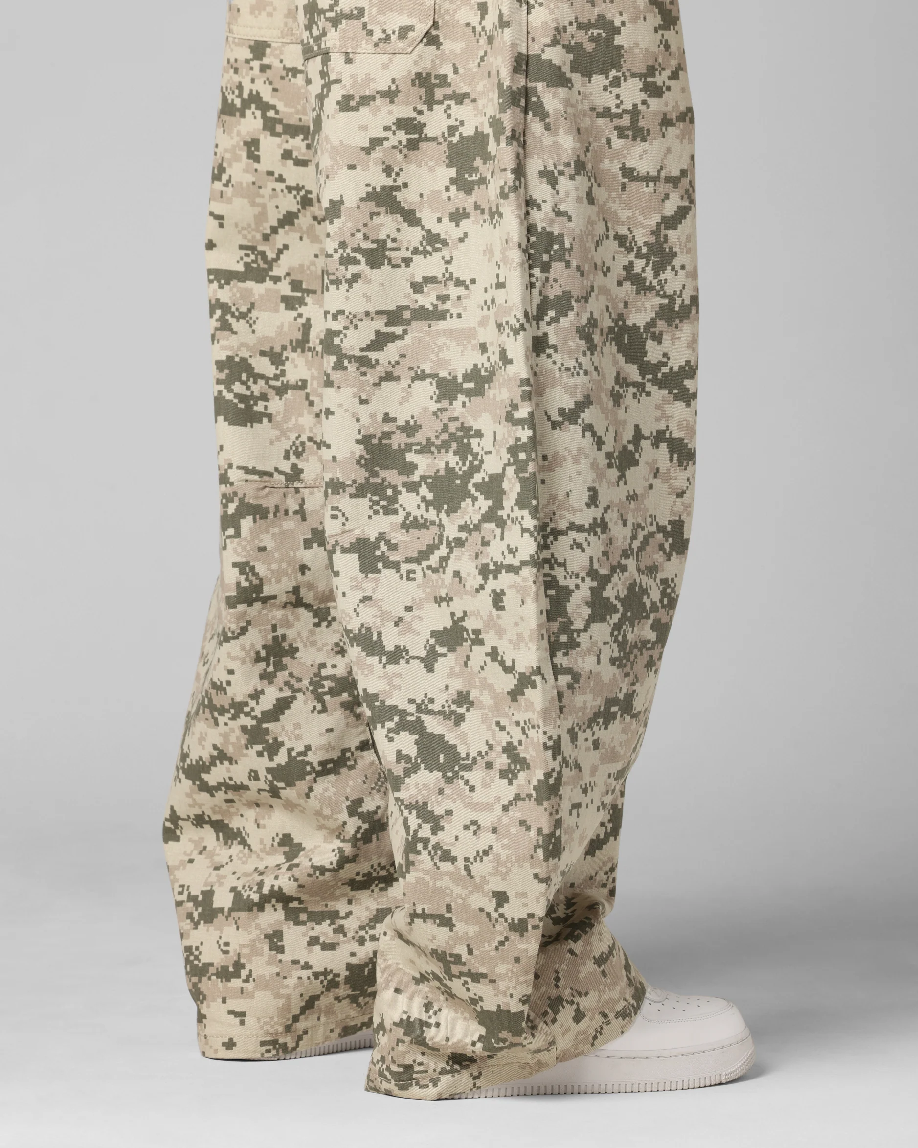 Loiter F-16 Balloon Jeans Digi Camo - Image 4
