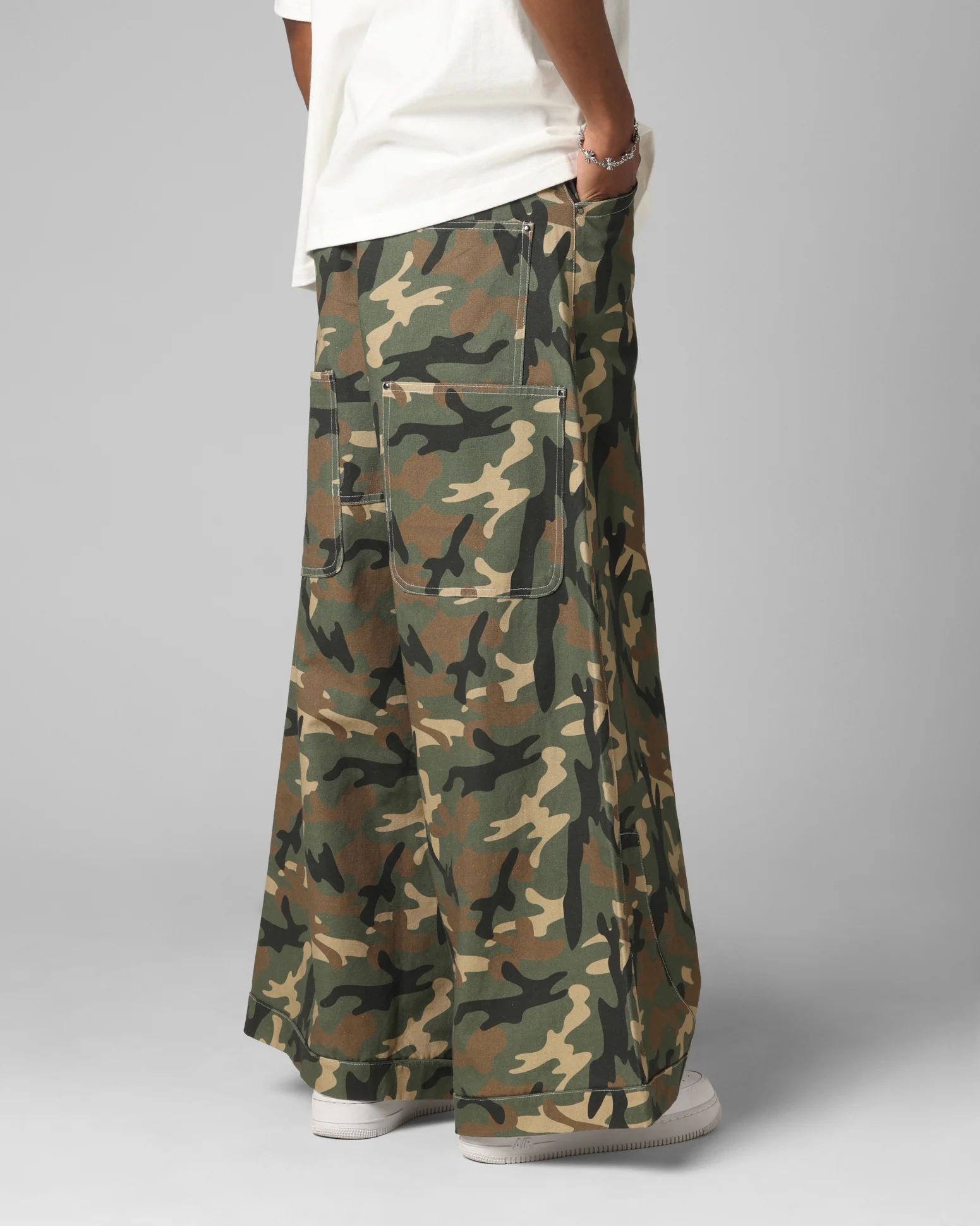 Loiter F-22 Raver Jeans Woodland Camo - Image 6