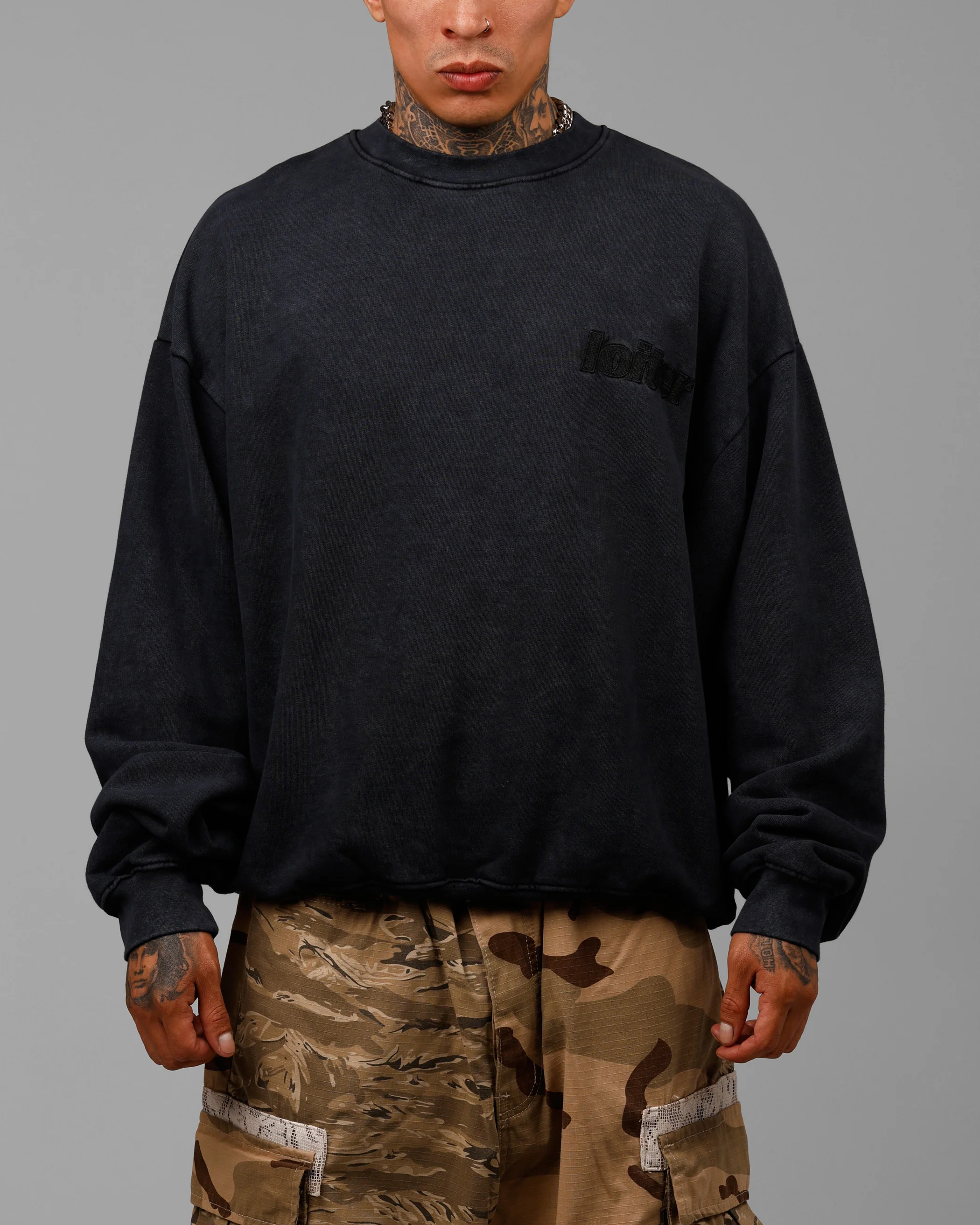 Freeway Crewneck Washed Black - Image 2