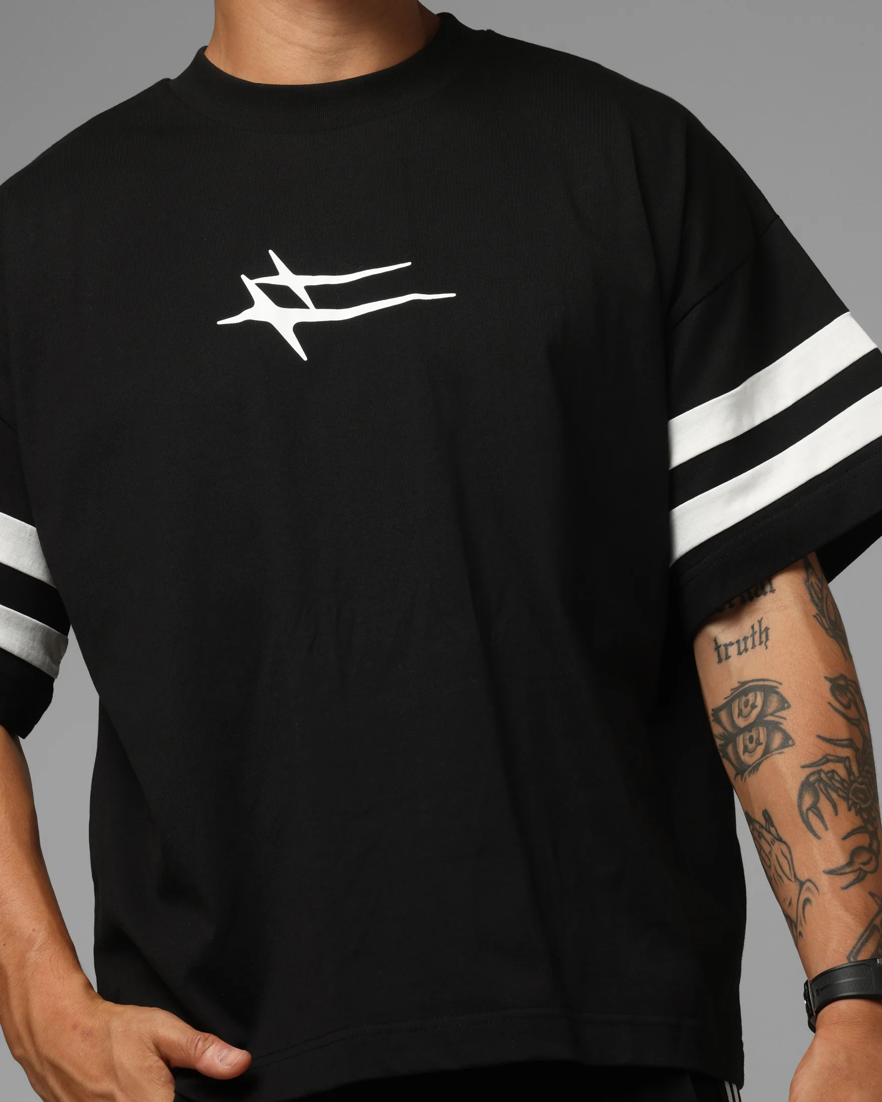 Loiter Hybrid Endzone T-Shirt Black - Image 6