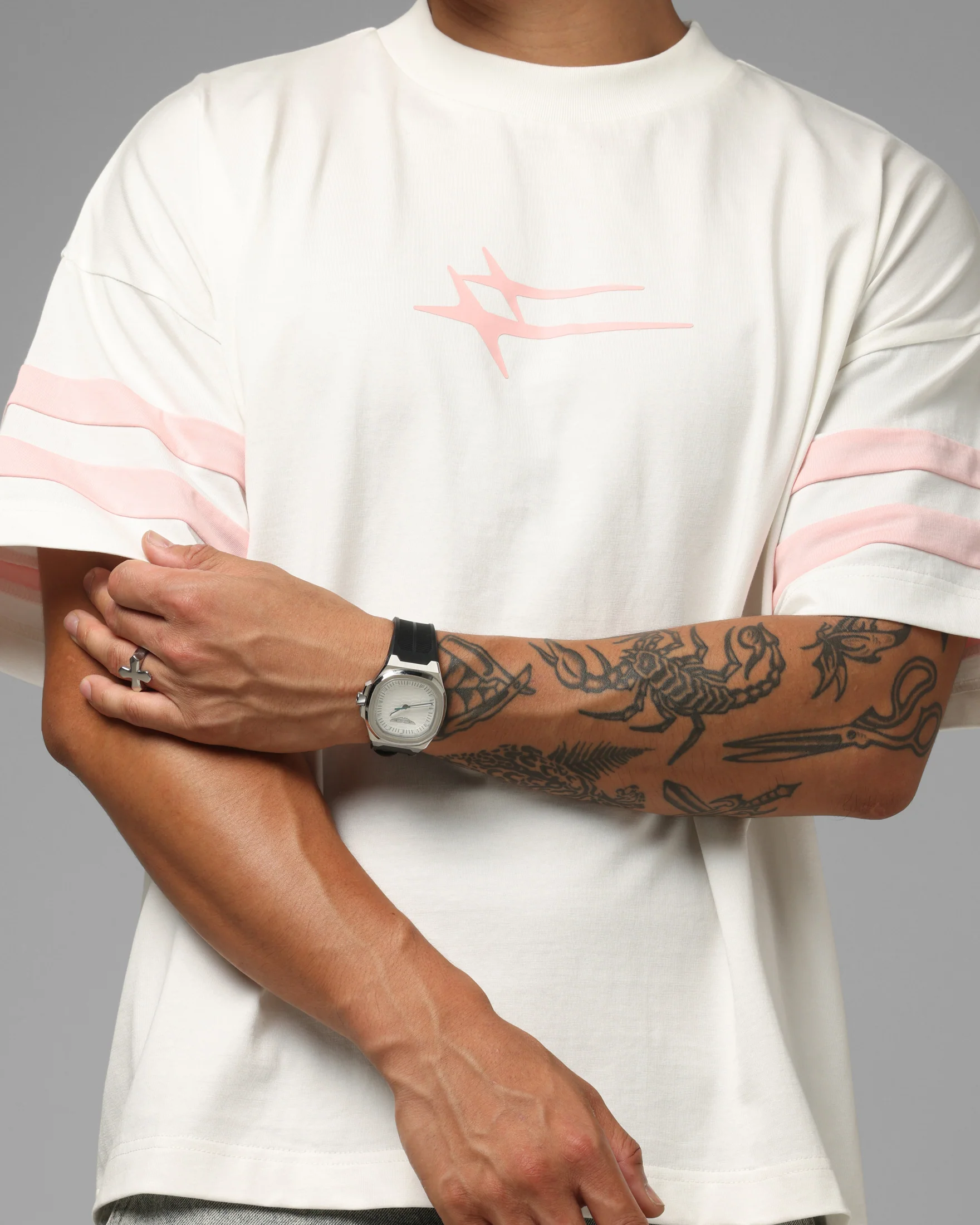 Loiter Hybrid Endzone T-Shirt Off White - Image 6