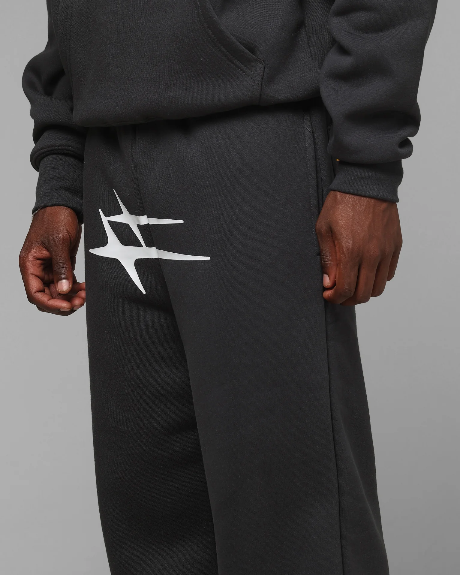Hybrid Sweatpants Charcoal - Image 3