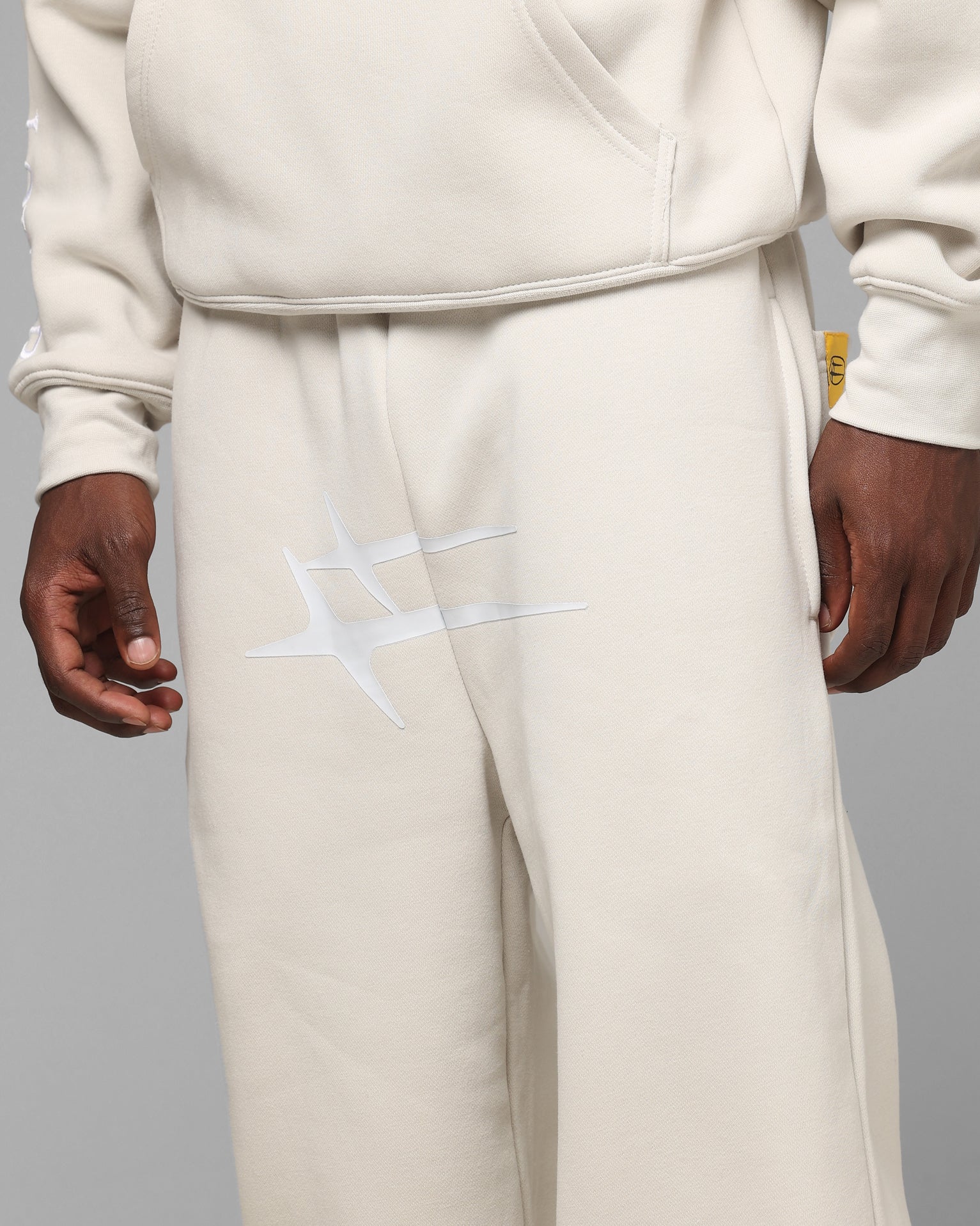 Hybrid Sweatpants Stone - Image 3
