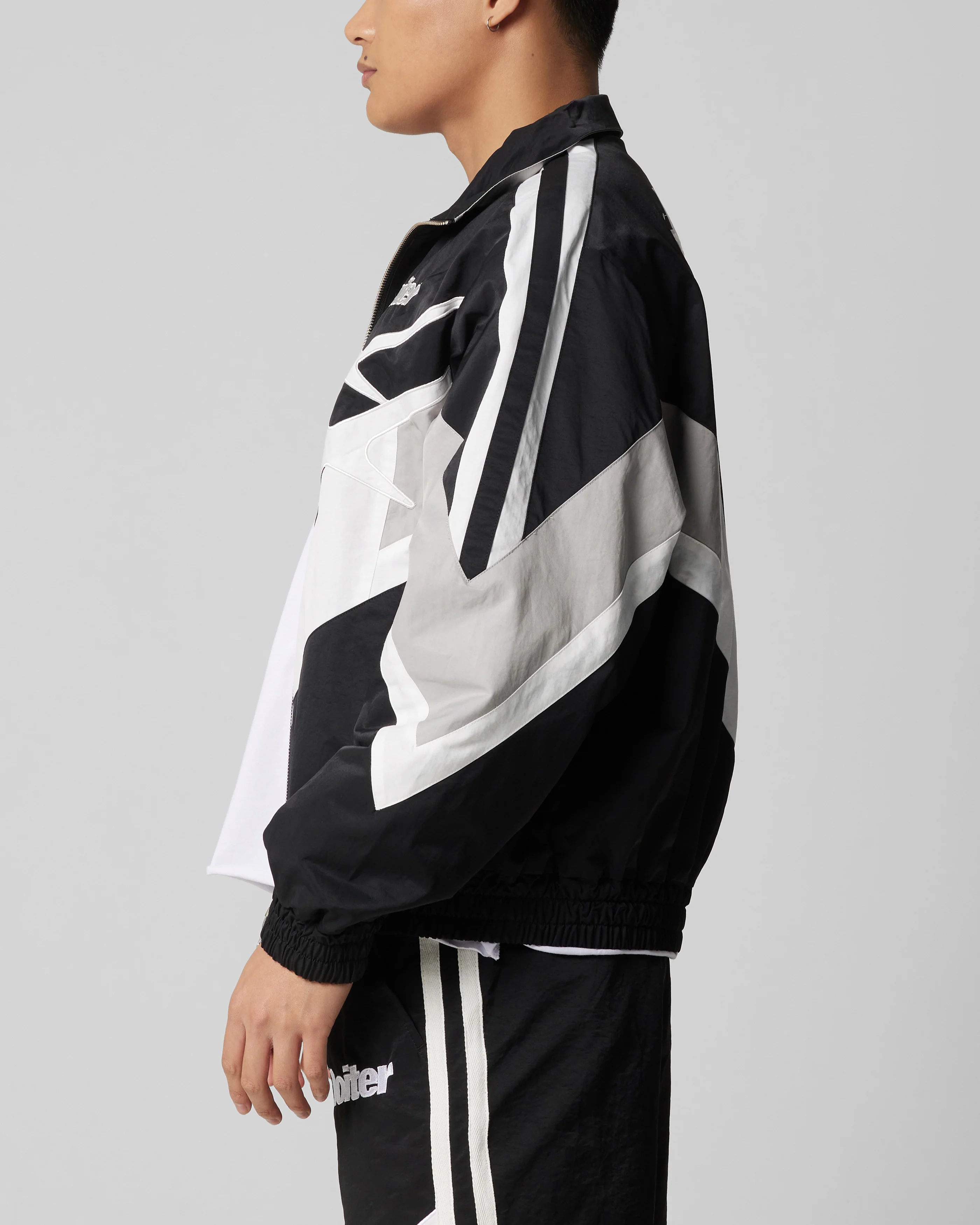 Loiter Hybrid Track Jacket Black/Grey - Image 6