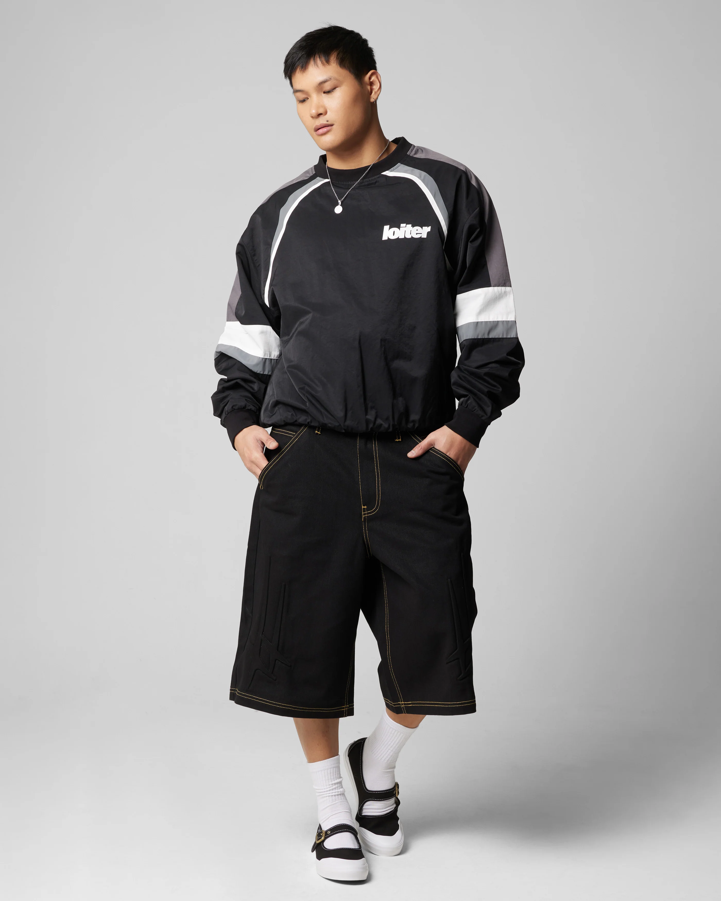 Studio Athletic Crewneck Black - Image 2