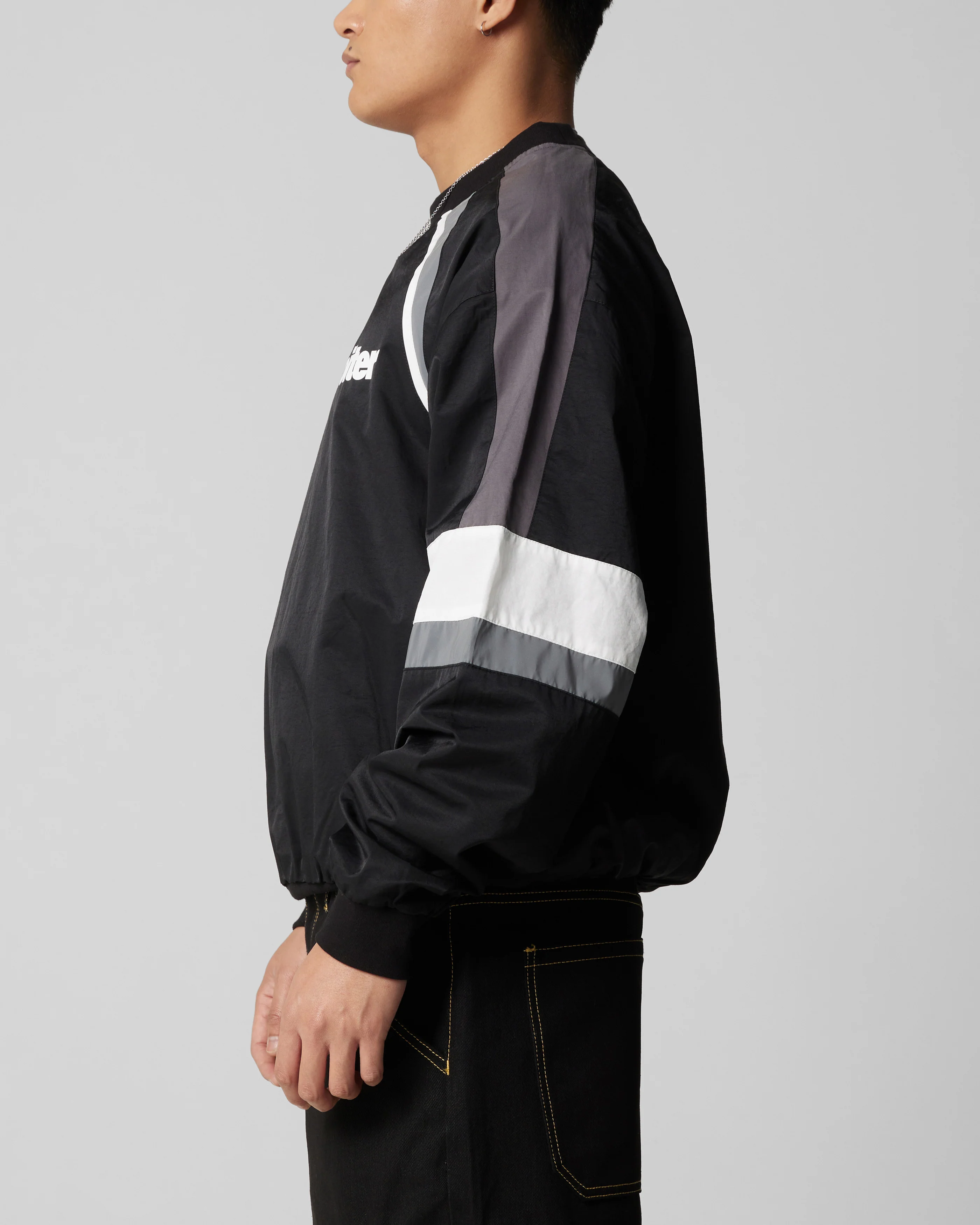 Studio Athletic Crewneck Black - Image 4