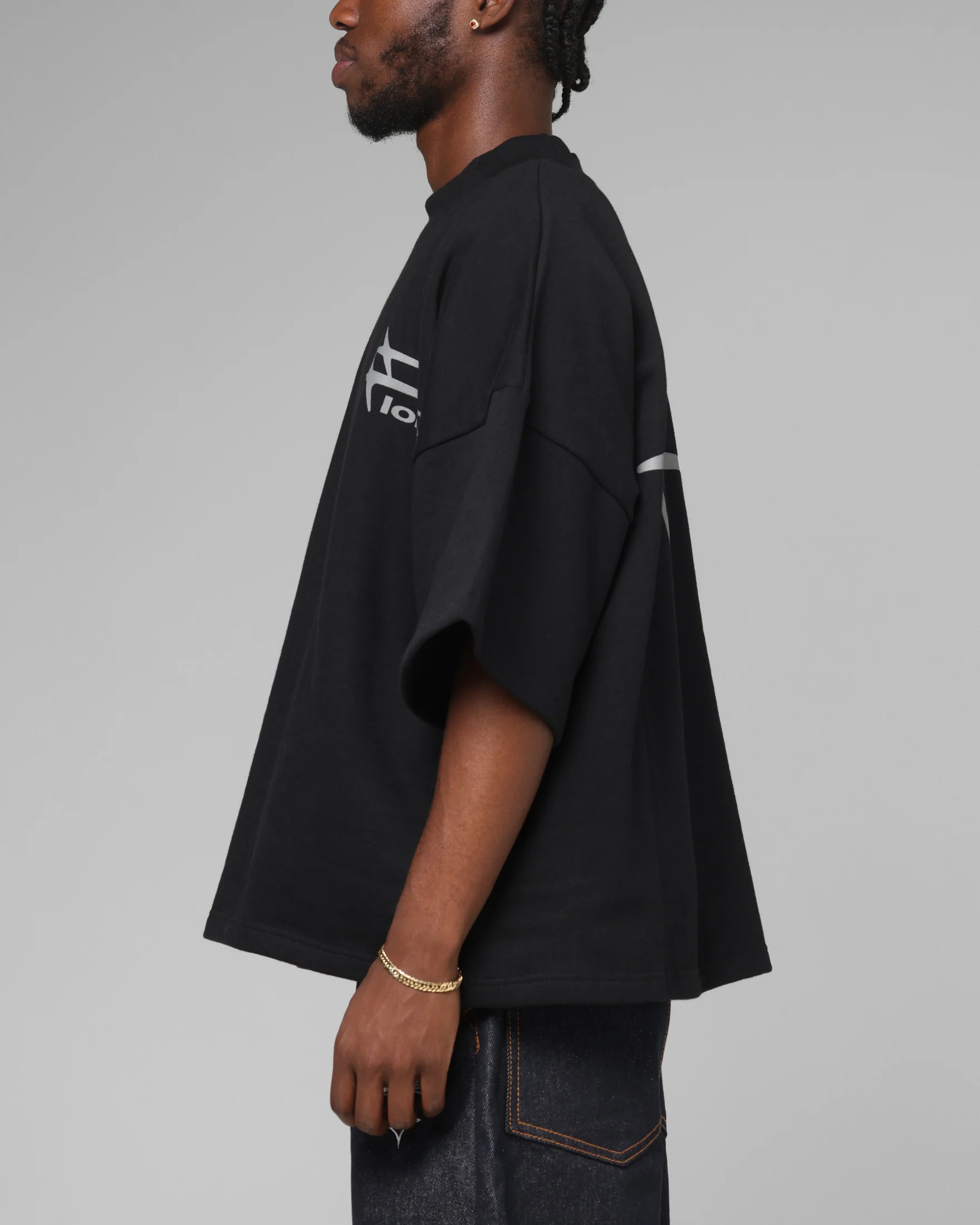 Loiter Ultra Hybrid Premium T-Shirt Black - Image 6