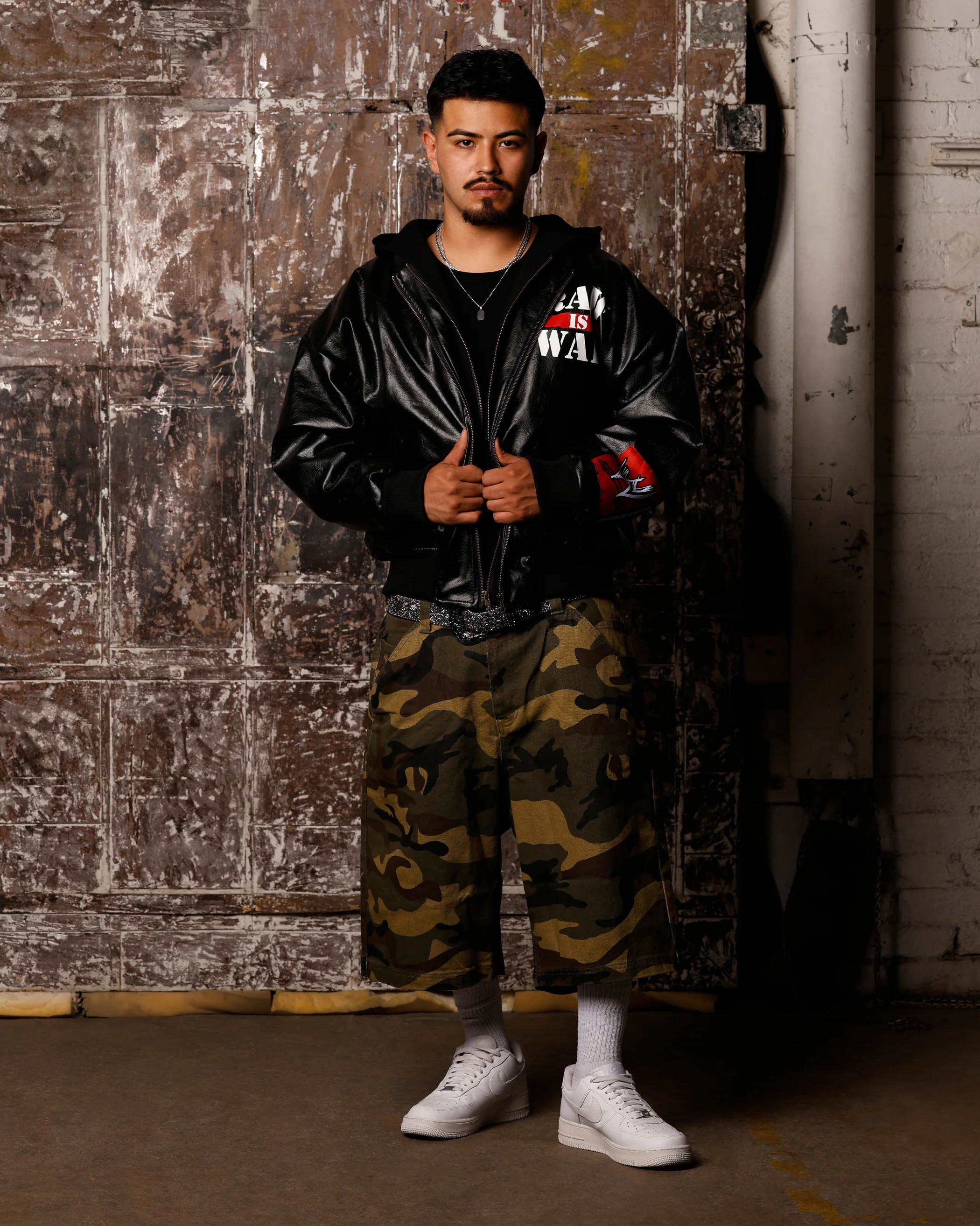 Loiter X WWE Raw Is War Jacket Black - Image 3
