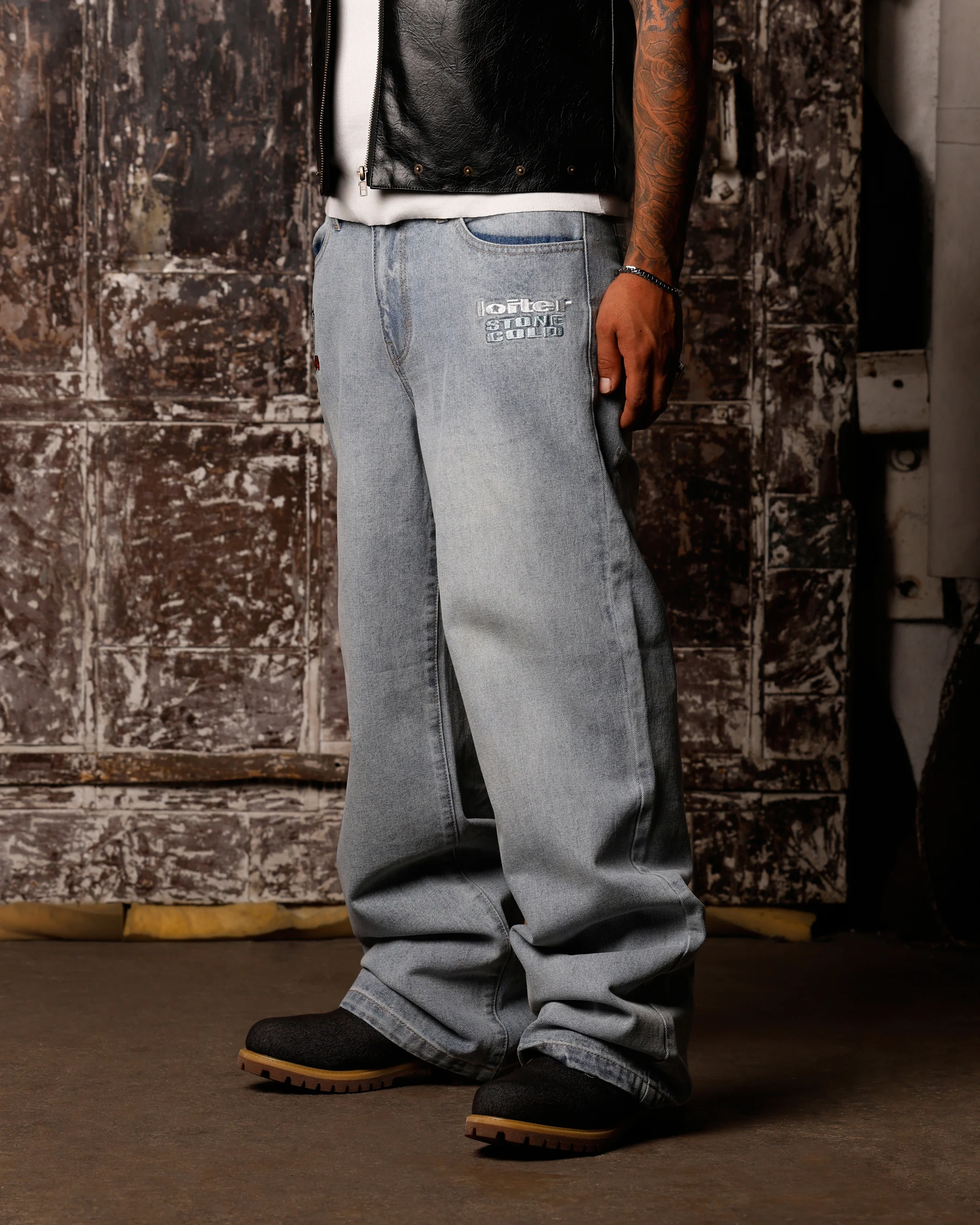 Loiter X WWE Stone Cold Washed Jeans Vintage Blue Wash - Image 4