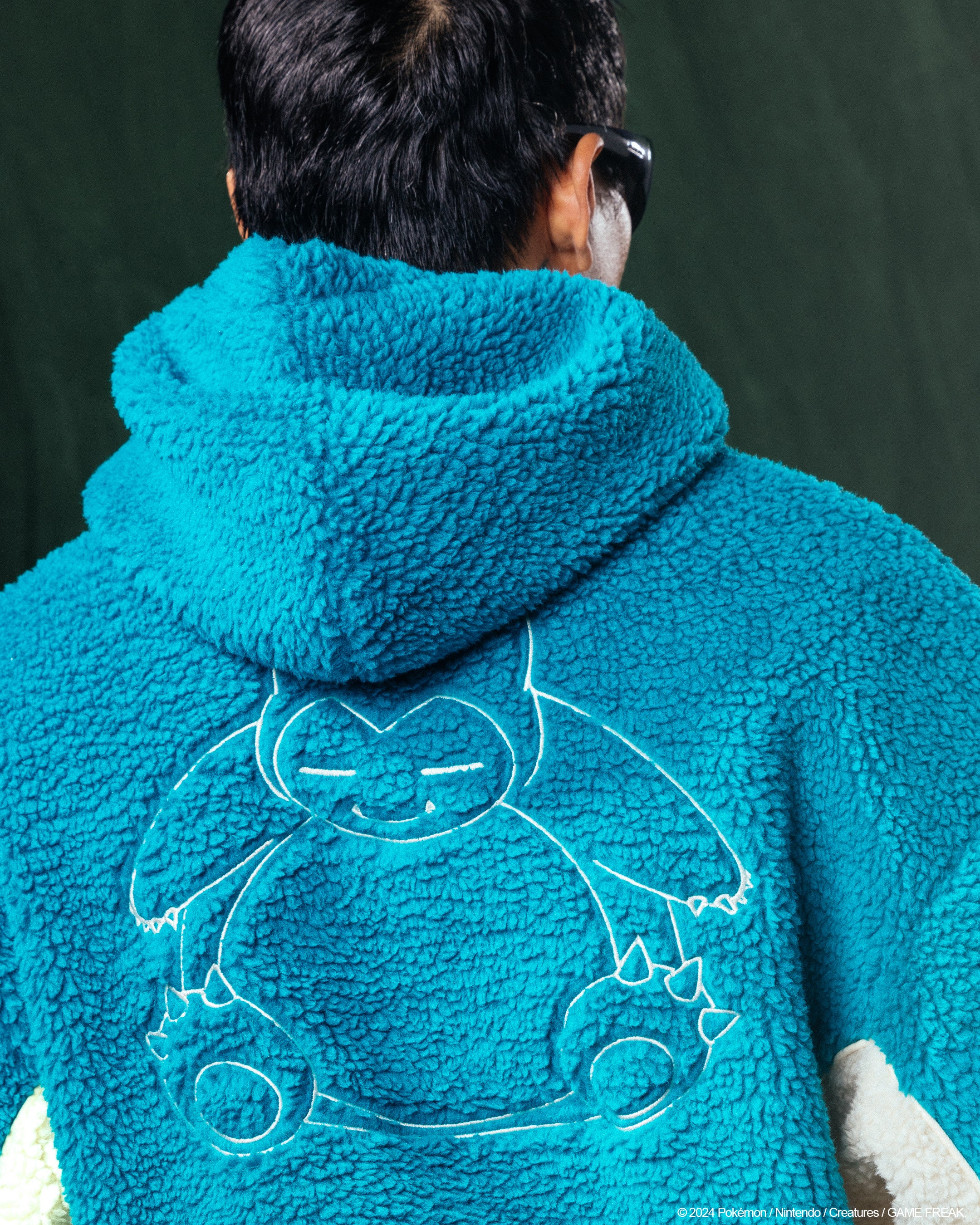 Pokémon By Loiter Snorlax Sherpa Hoodie Green/Off White - Image 9